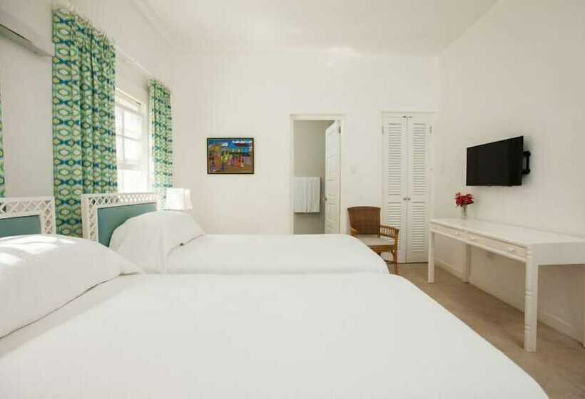 Wag Water Villa, Ocho Rios 3br