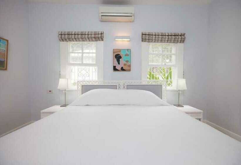 Wag Water Villa, Ocho Rios 3br