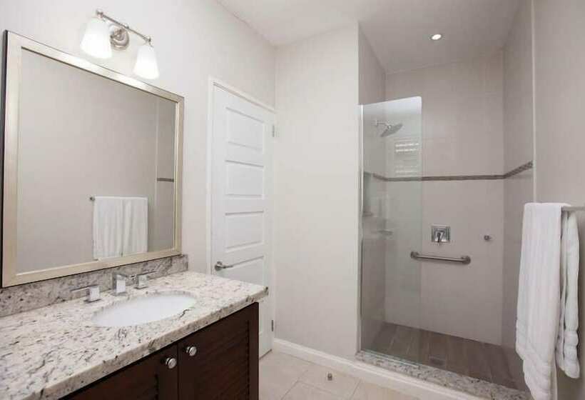 Wag Water Villa, Ocho Rios 3br