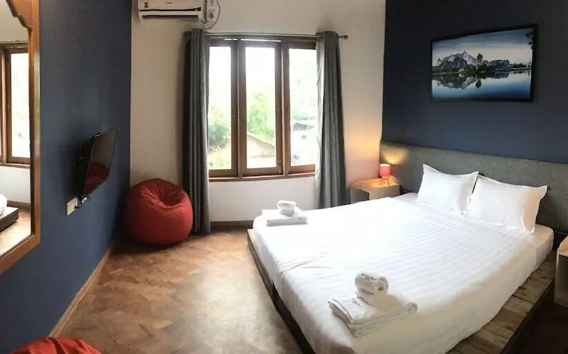 هتل Baobabed Hostel