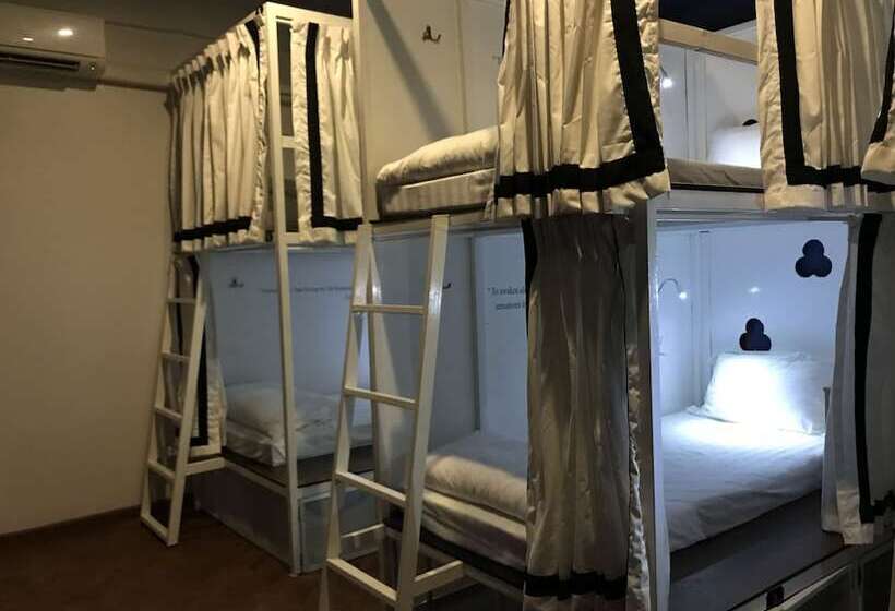 هتل Baobabed Hostel