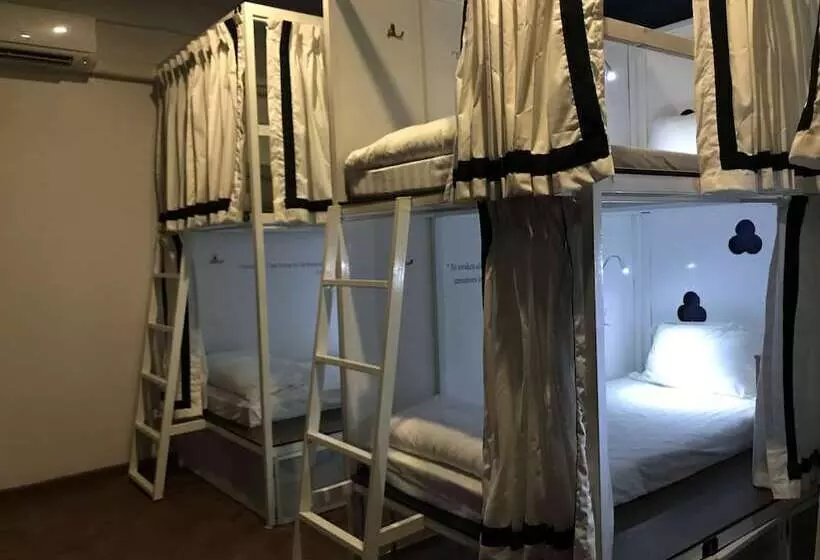 هتل Baobabed Hostel