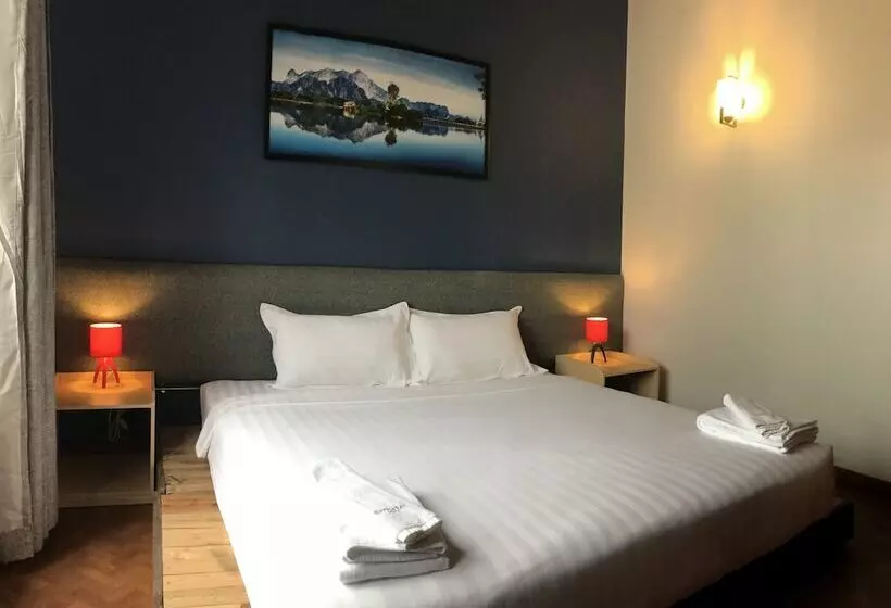 هتل Baobabed Hostel