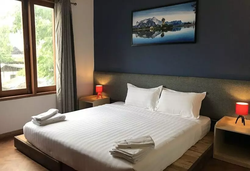 هتل Baobabed Hostel