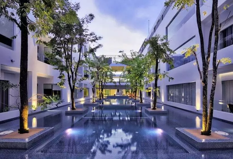 هتل Chan Boutique