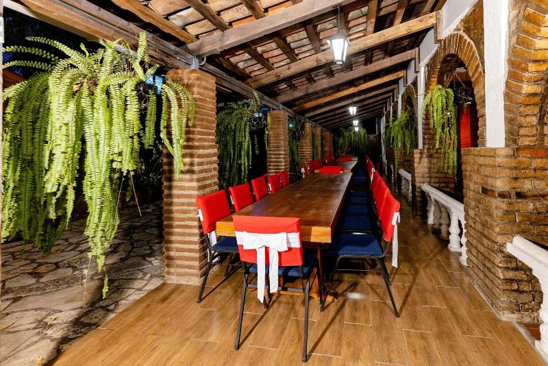 هتل Ciudad Blanca