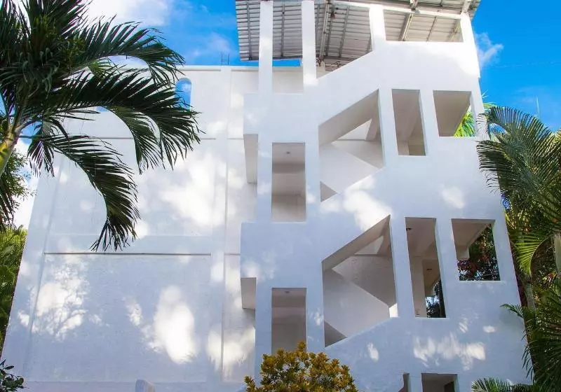 هتل Ciudad Blanca