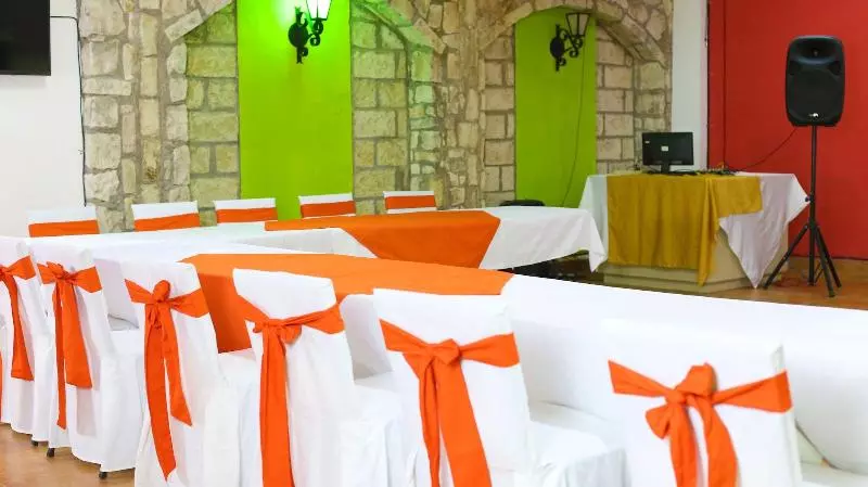 هتل Ciudad Blanca