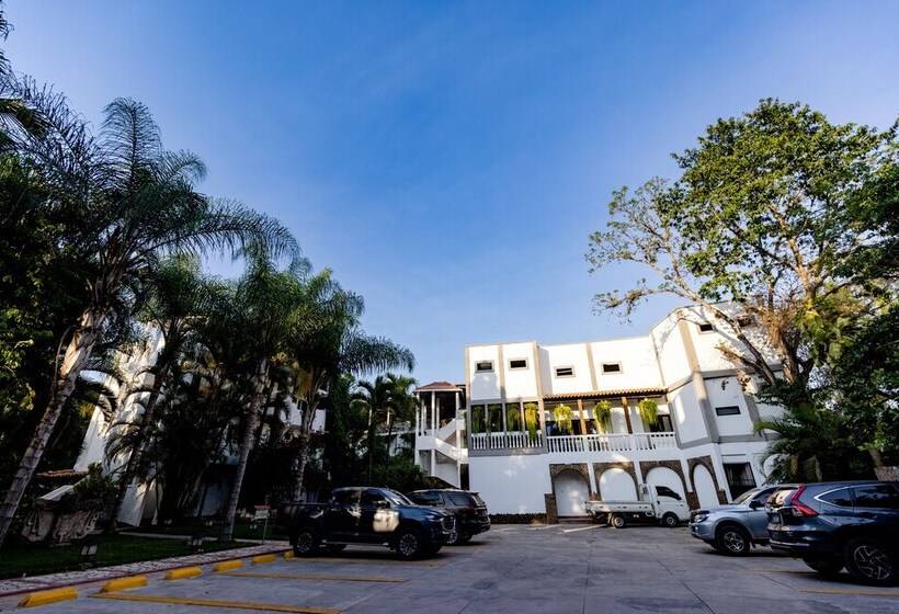 هتل Ciudad Blanca