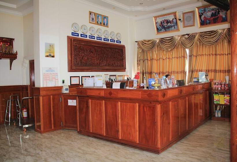 هتل Emerald Bb Battambang