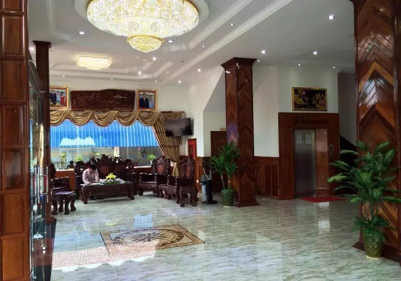 ホテル Emerald Bb Battambang