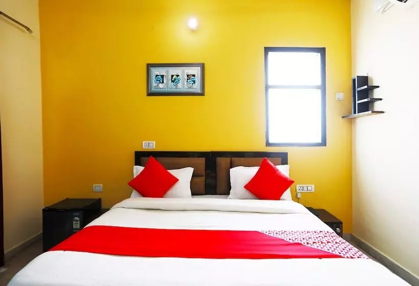 هتل Homestay By Oyo Rooms