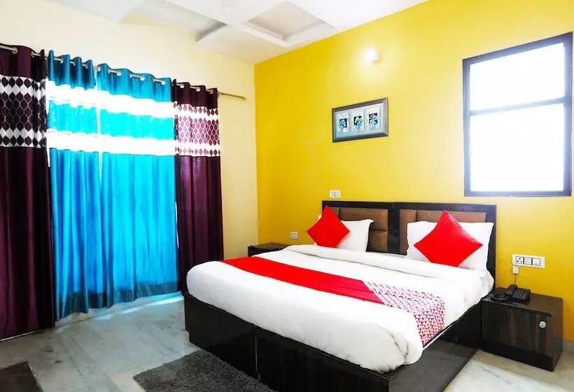 هتل Homestay By Oyo Rooms