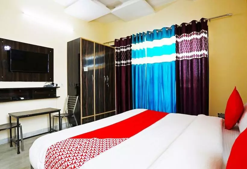 هتل Homestay By Oyo Rooms