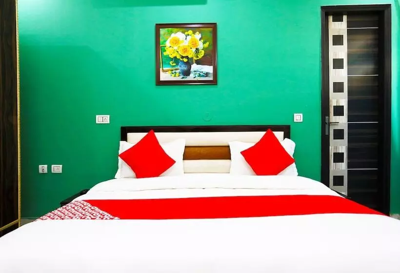 هتل Homestay By Oyo Rooms