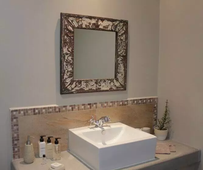 Hotelli Koedoeskop Private Mountain Reserve