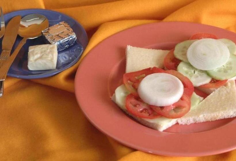 هتل Mariya International