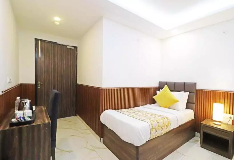 ホテル Mayda Prime Near Delhi Airport