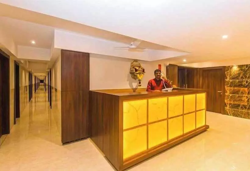 ホテル Mourya Residency
