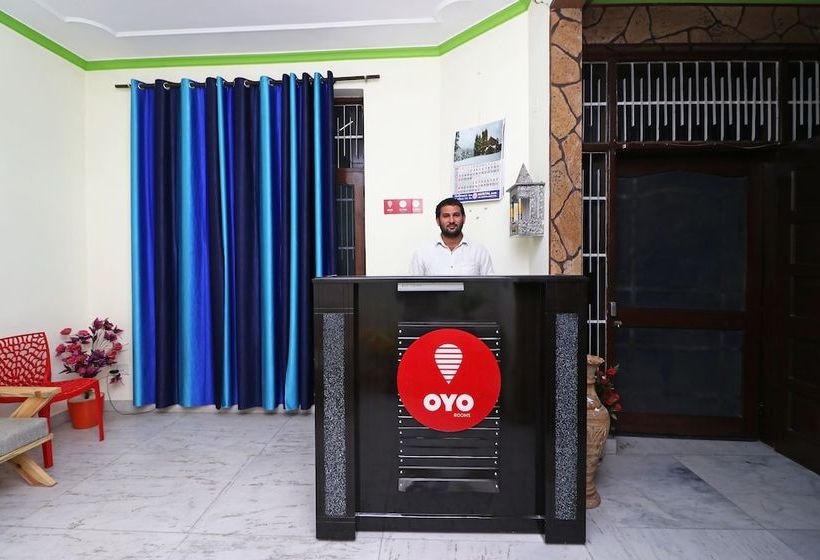 ホテル Oyo 10071 Sector 44