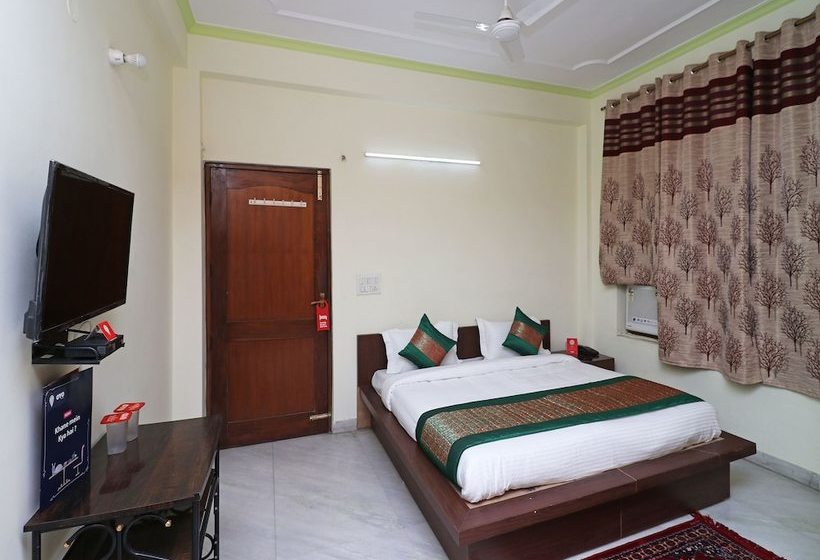 ホテル Oyo 10071 Sector 44