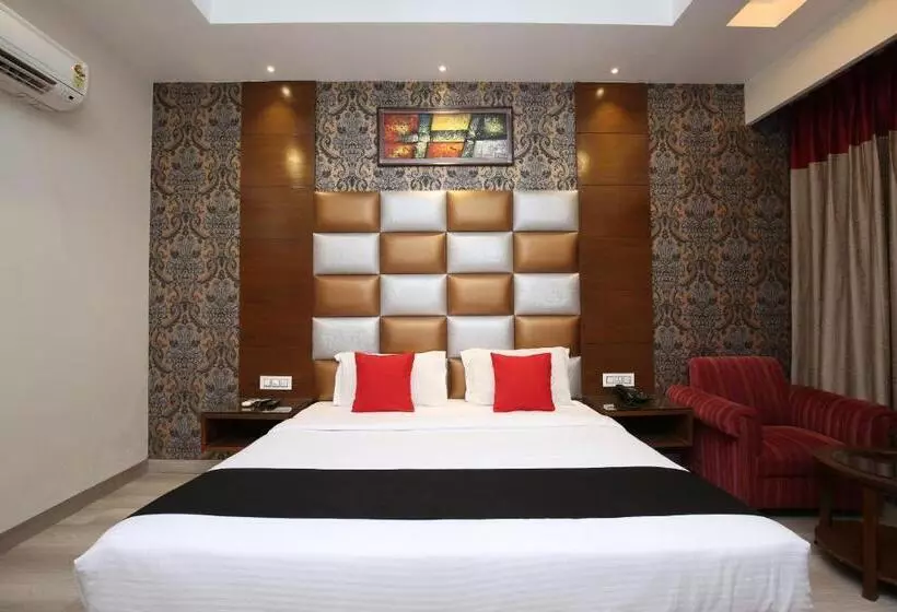 Hotelli Shagun Chandigarh Zirakpur