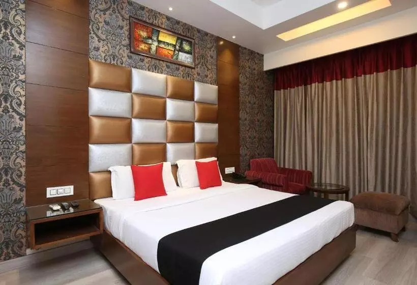Hotelli Shagun Chandigarh Zirakpur