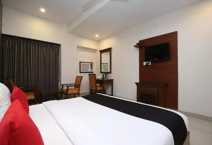 Hotelli Shagun Chandigarh Zirakpur