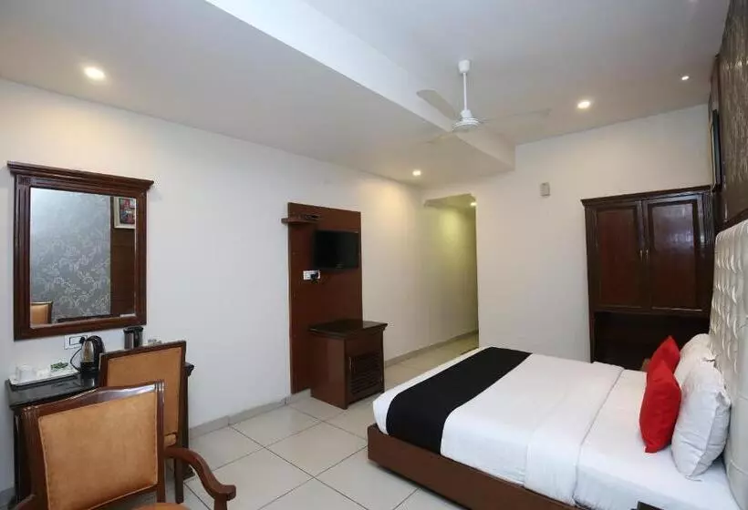 Hotelli Shagun Chandigarh Zirakpur