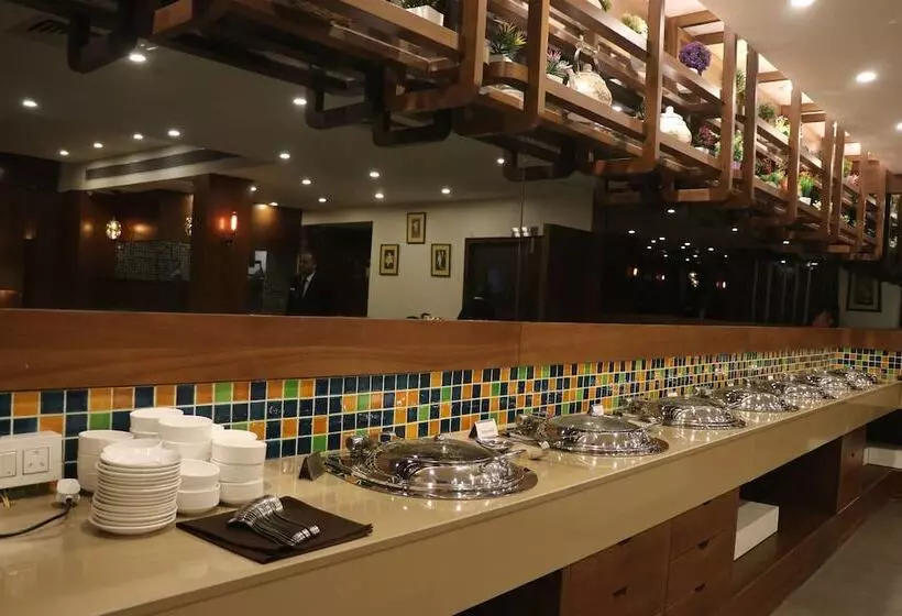 Hotelli Shagun Chandigarh Zirakpur