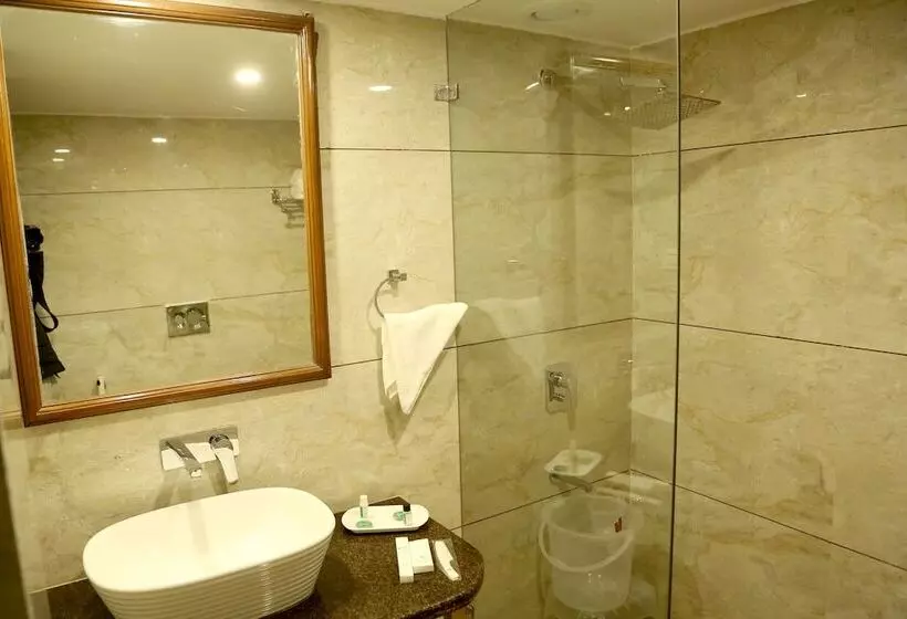 Hotelli Shagun Chandigarh Zirakpur
