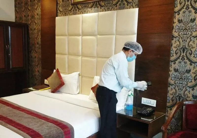 Hotelli Shagun Chandigarh Zirakpur