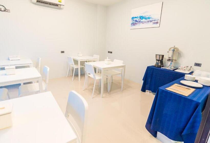 هتل The Phu View At Aonang