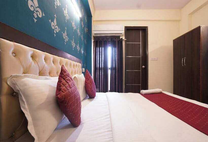 Hotel Tourist Palace