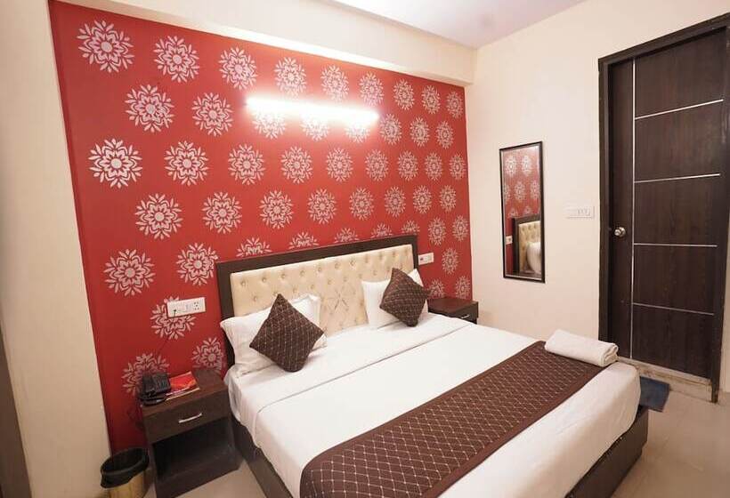 Hotel Tourist Palace