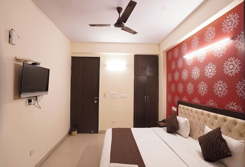 Hotel Tourist Palace