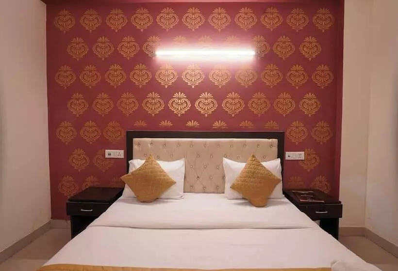 ホテル Tourist Palace