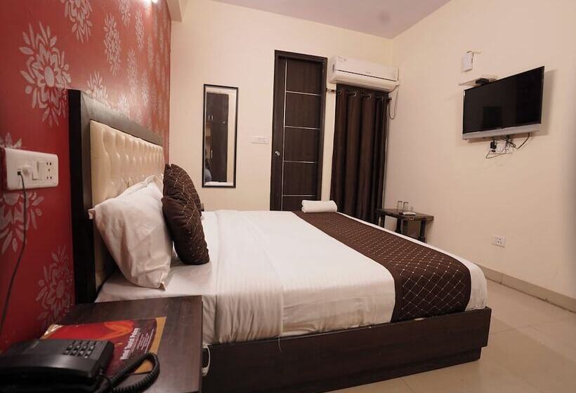 Hotel Tourist Palace