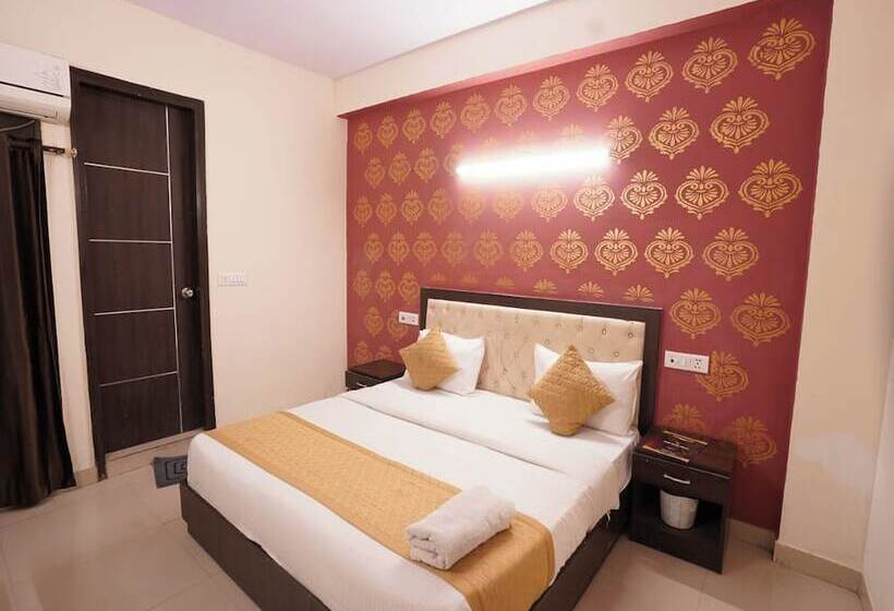 Hotel Tourist Palace