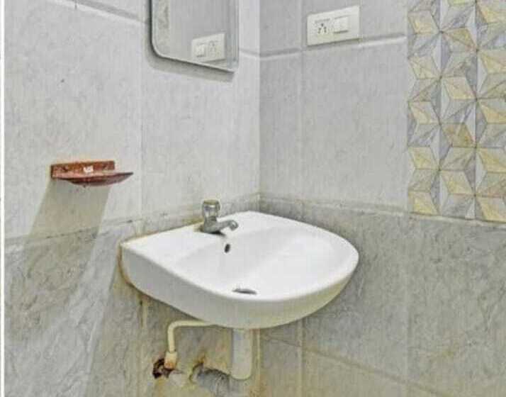 Hotel Tourist Palace