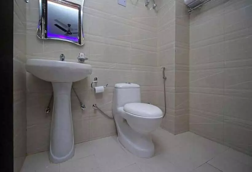 ホテル Tourist Palace