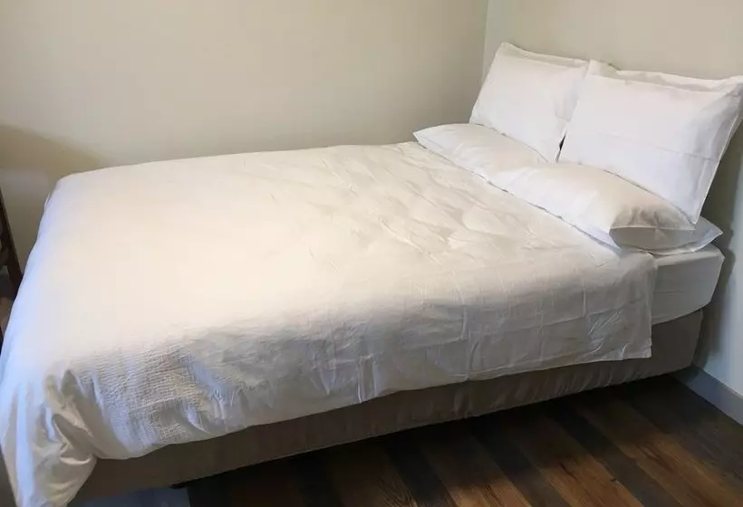モーテル Manukau City Lodge