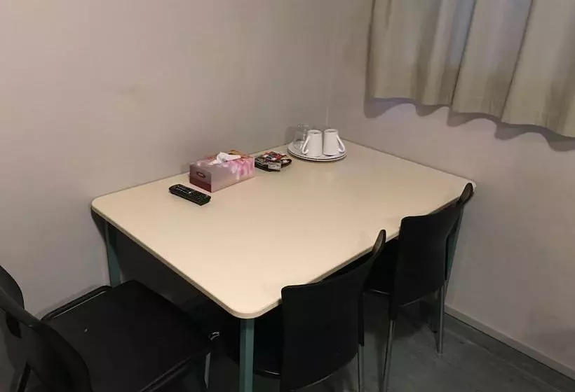 モーテル Manukau City Lodge