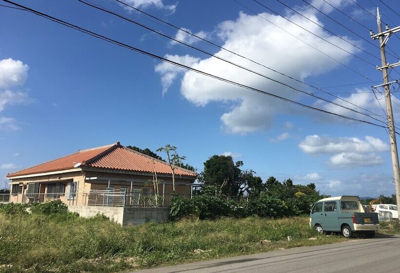 پانسیون Hali Hali House