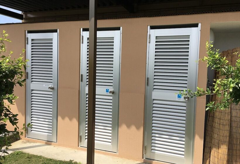 پانسیون Hali Hali House