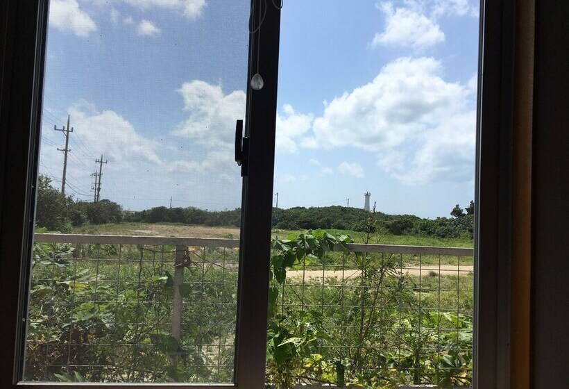 پانسیون Hali Hali House