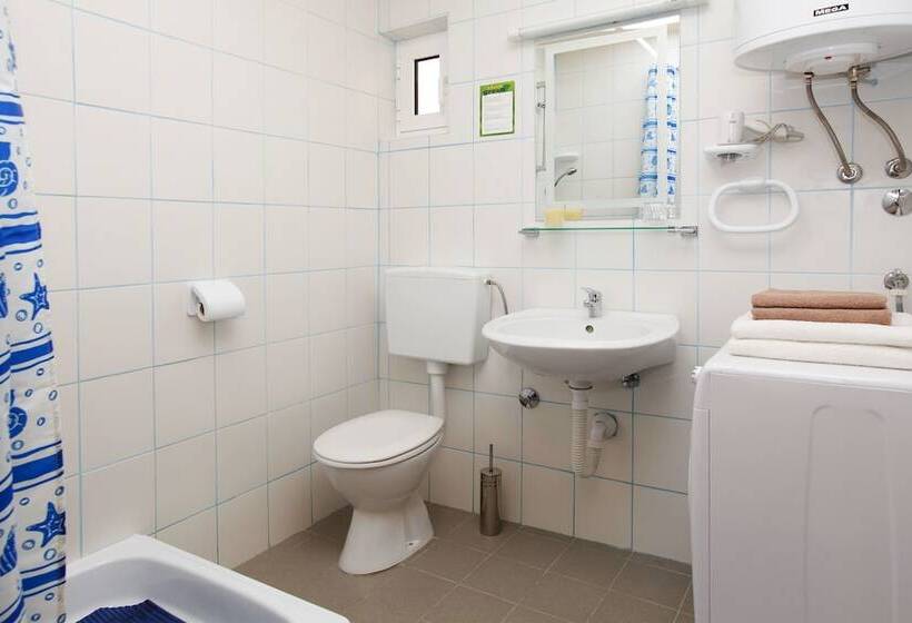 Rose Garden Apartments