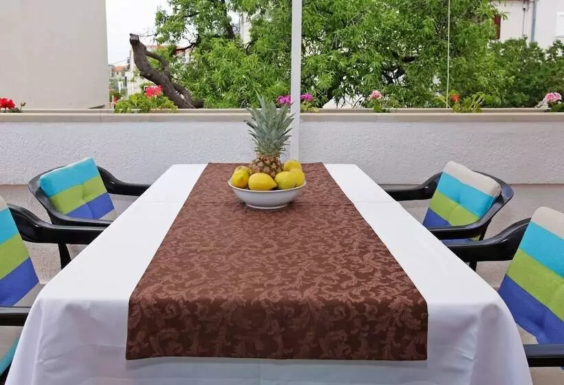 Rose Garden Apartments