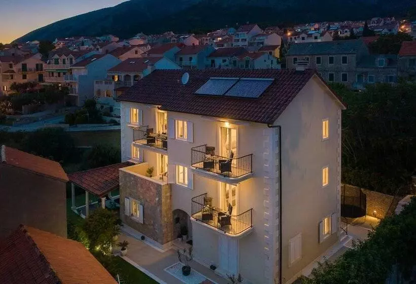 Apartments Valentina