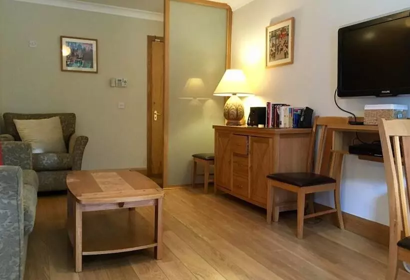 Cozy Ballsbridge Apartment